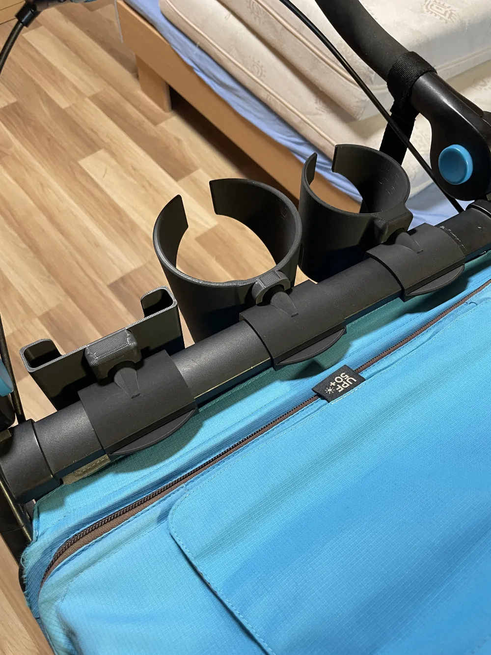 Thule phone holder by martinkobela MakerWorld