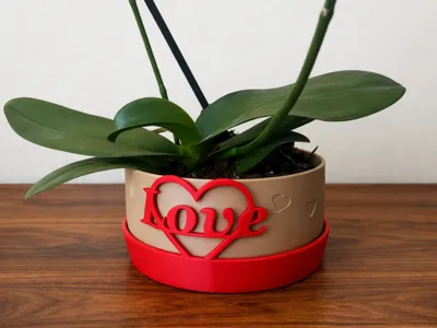 Love vase