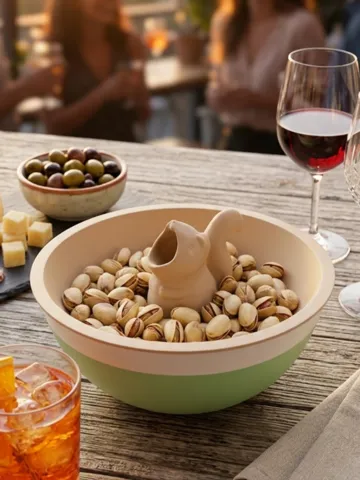 Letrero o emblema decorativo: Squirrel Pistachio Bowl – Snack & Shell Collector — vista de referencia 2