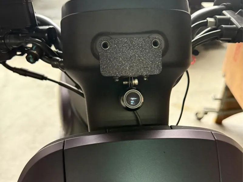 蜂鳥 CLBCU前行車紀錄器鏡頭支架
