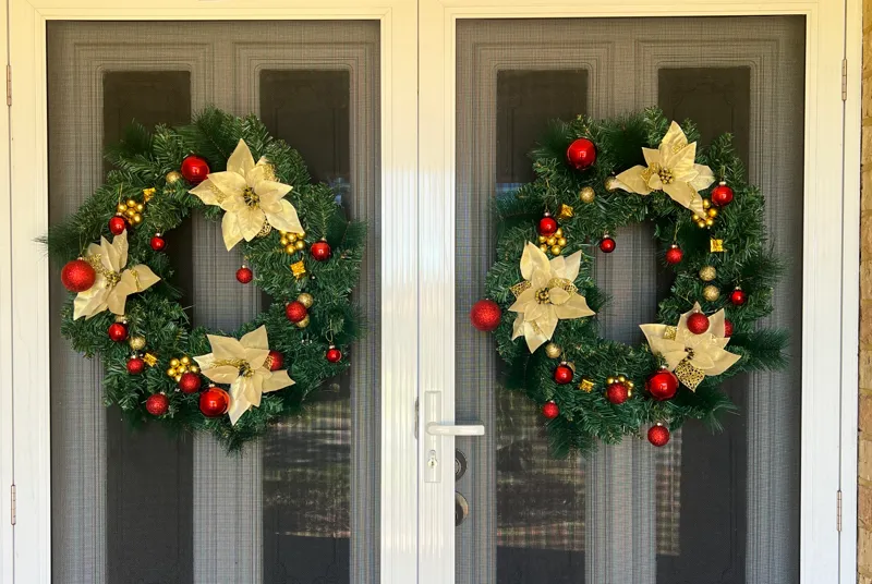 Wreath Flyscreen Hanger