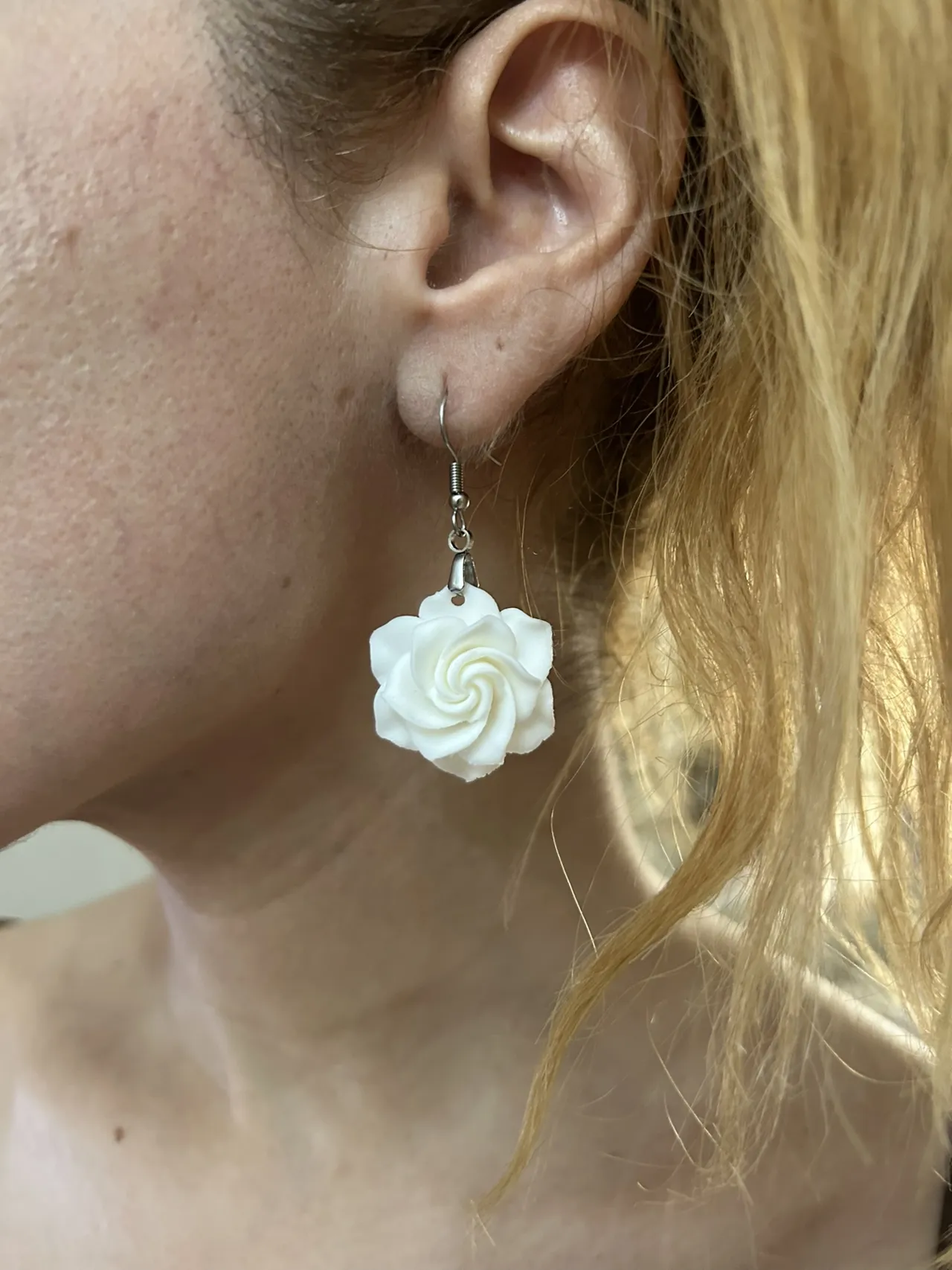 Elegant Gardenia Flower Earrings view 3