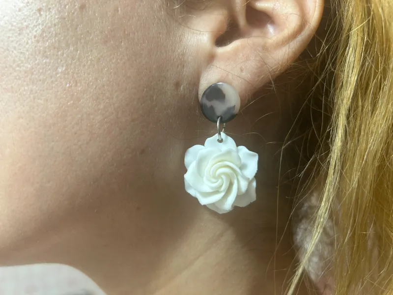 Elegant Gardenia Flower Earrings 
