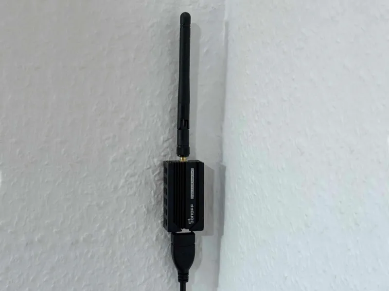 Wandhalter für Sonoff Zigbee Dongle