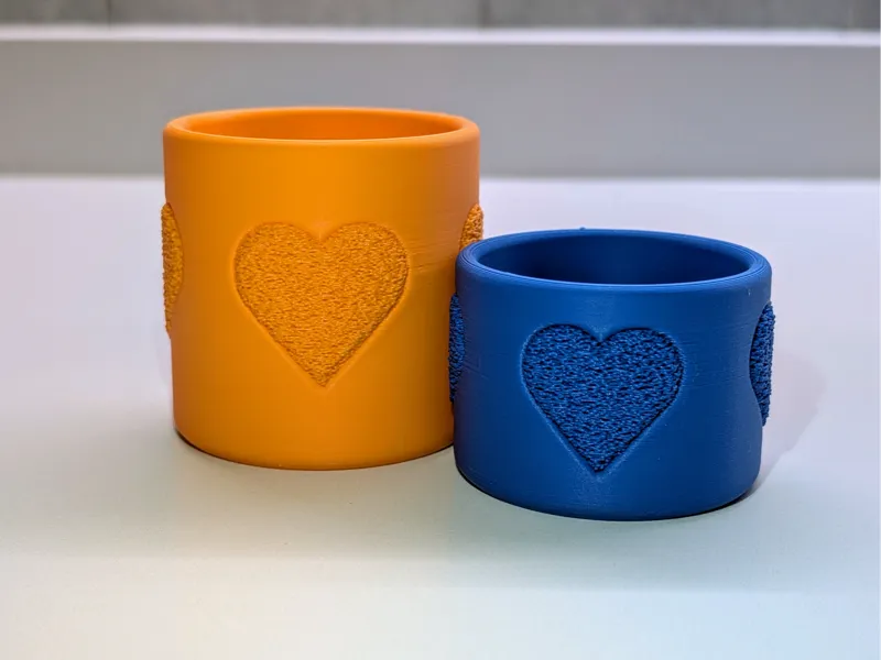 Cylindrical Tray with Fuzzy Heart - V02