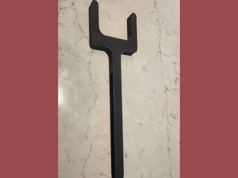Support Stake for 2x3 Downspout: vertical oriented