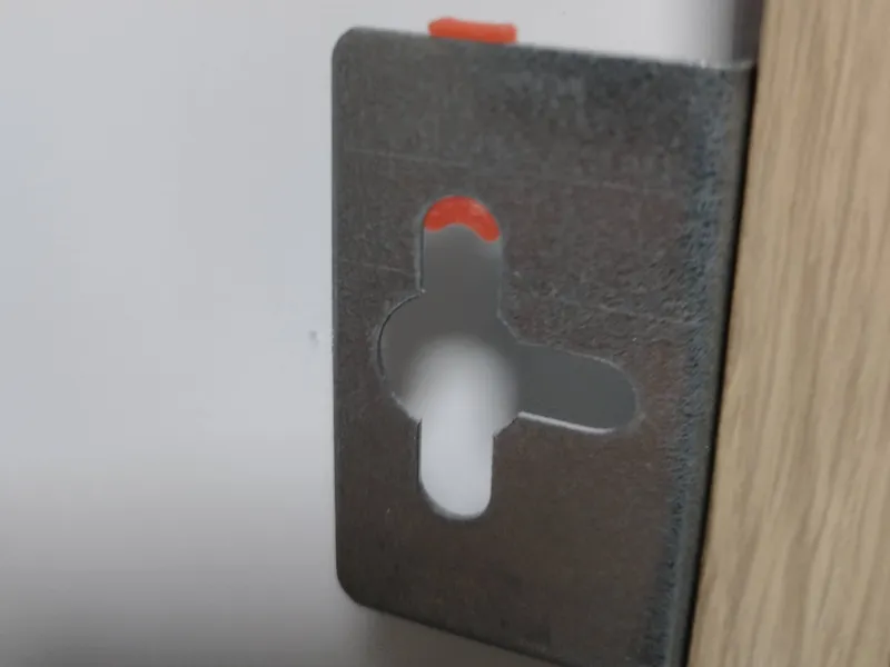 IKEA NISSEDAL - level adjustment