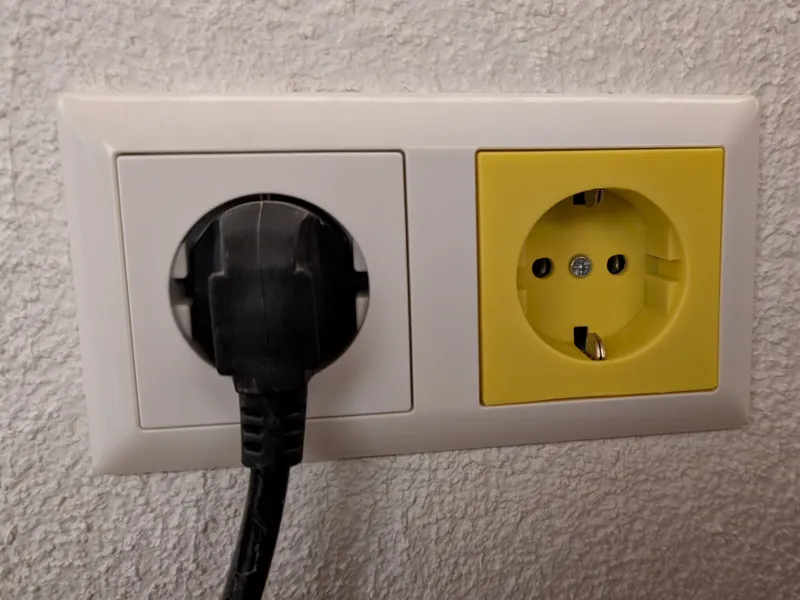 Jung AS500 A1520 Steckdosen Einsatz / Socket cover