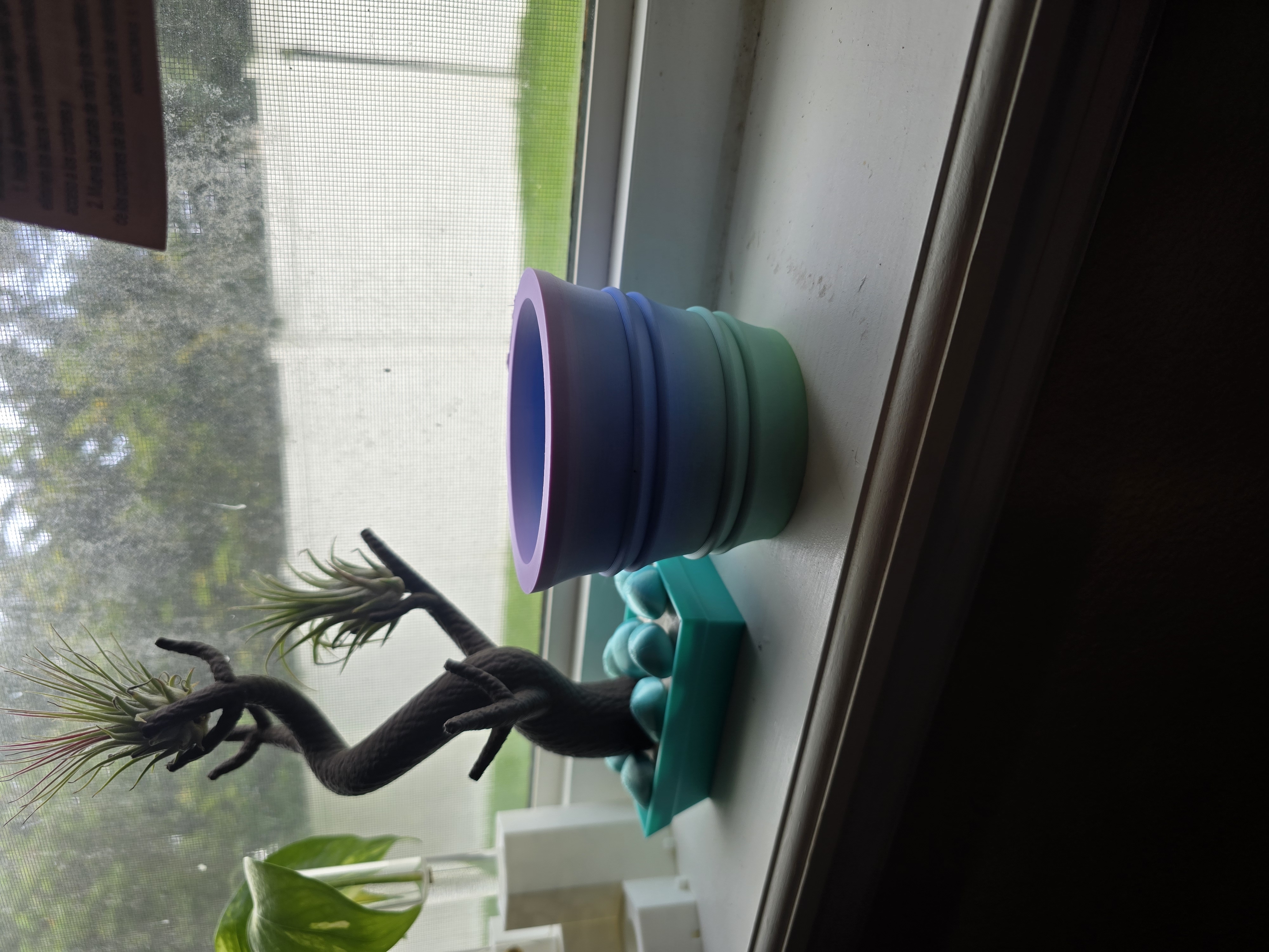 Miniatura 3 do modelo 3D Hanging Flower Pots