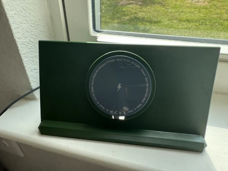 iPhone Stand