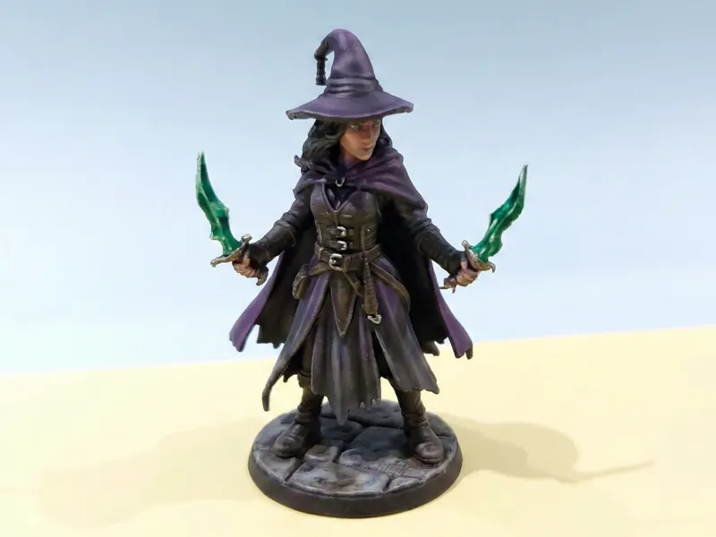 Shadow Witch - Dual Dagger TTRPG Miniature
