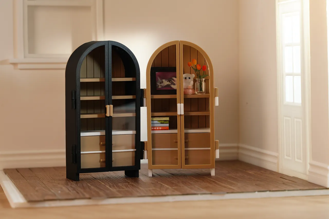 Miniature Arch Door Display Cabinet – 1:12 Scale view 4