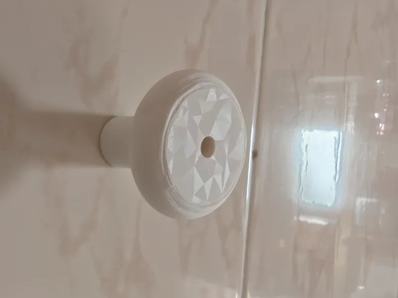 Simple One-Screw Towel Hanger