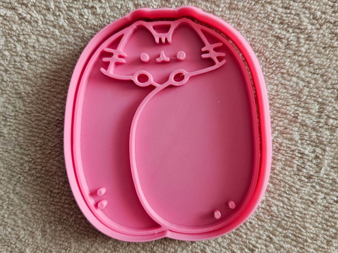 Pusheen tortilla - cookie cutter