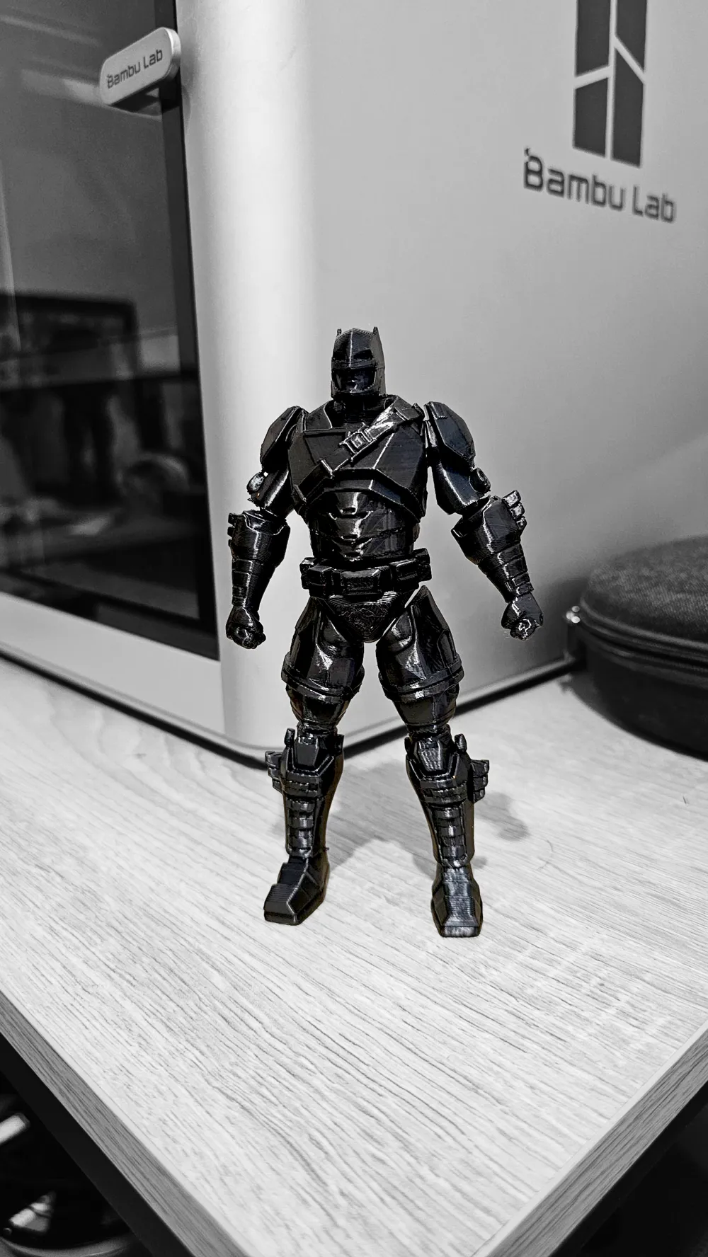 Batman Armored – Articulated Figure - Free 3D Print Model - MakerWorld