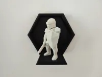 Figurine chevalier low poly à l'épée — photo 2