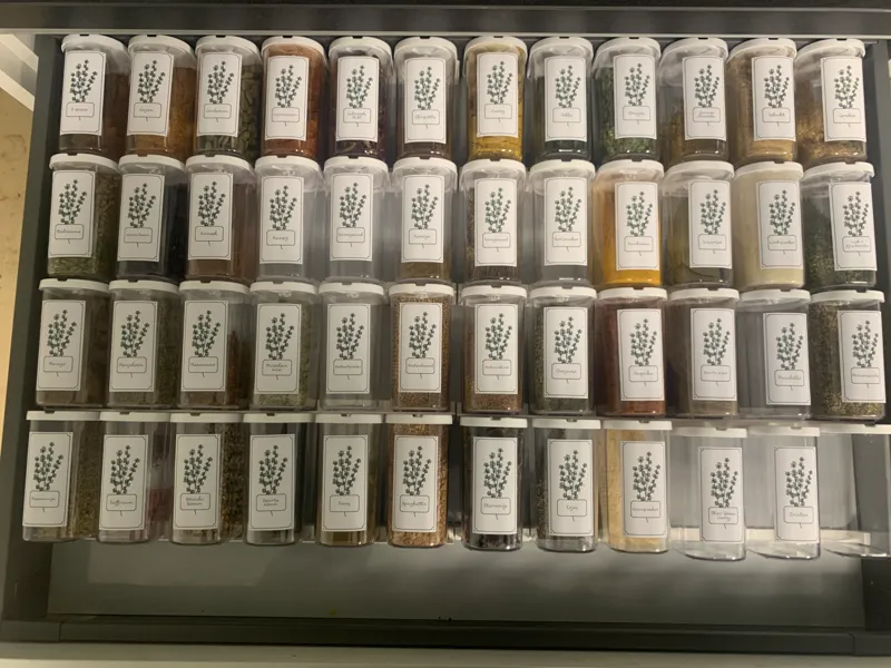 Spice jar organiser