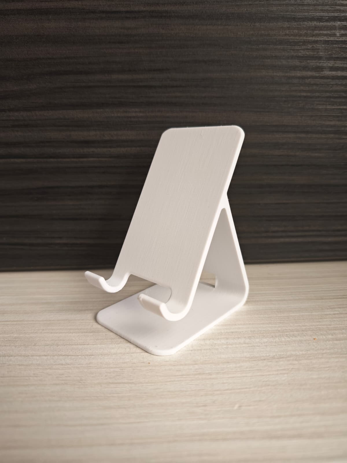 Soporte de celular minimalista resistente — imagen 3 de impresión 3D