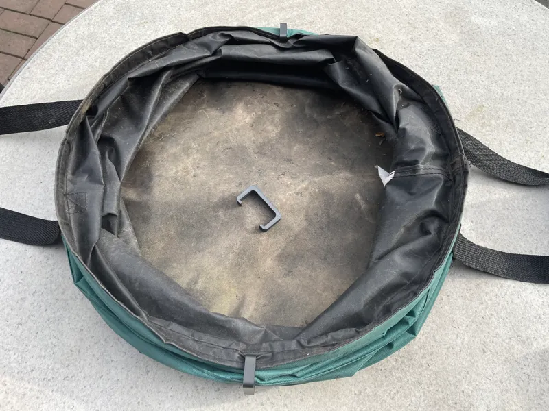 Clip for Pop Up Garden Waste Bags