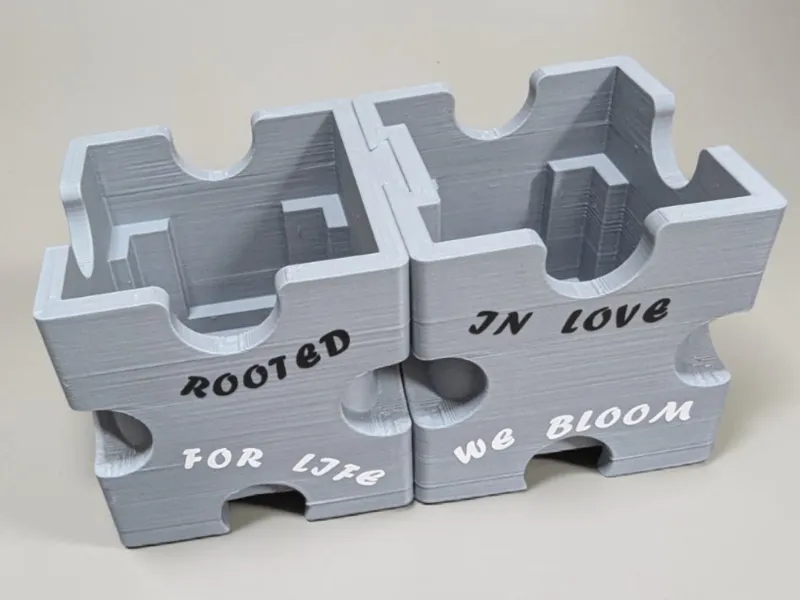 Couple puzzle pot