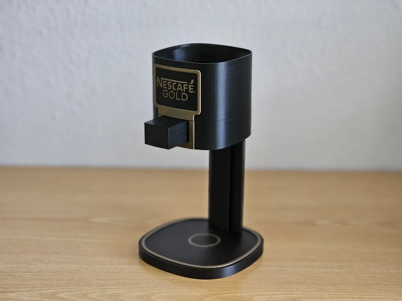 Nescafe Gold Coffee Dispenser view 3