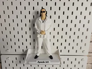 Apache 207 Figur auf Base/Stand