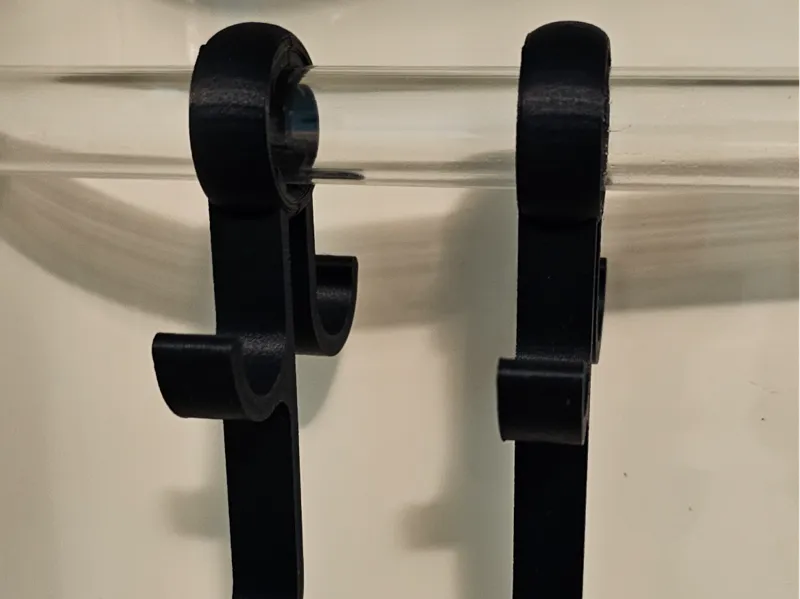 shower hook 