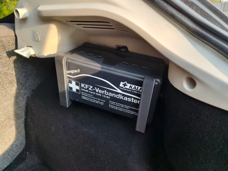 Erste Hilfe Kasten Halter Seat Ibiza