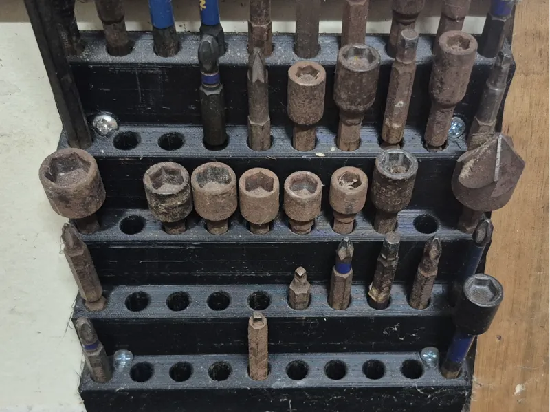 Wall mount ¼"/6.35mm Hex bit holder.