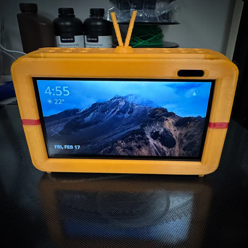 Retro TV case Echo Show 5 2nd gen.