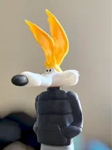 Фигурка Wile E. Coyote
