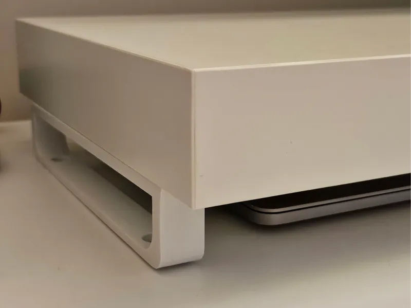 Short Desk Shelf Support