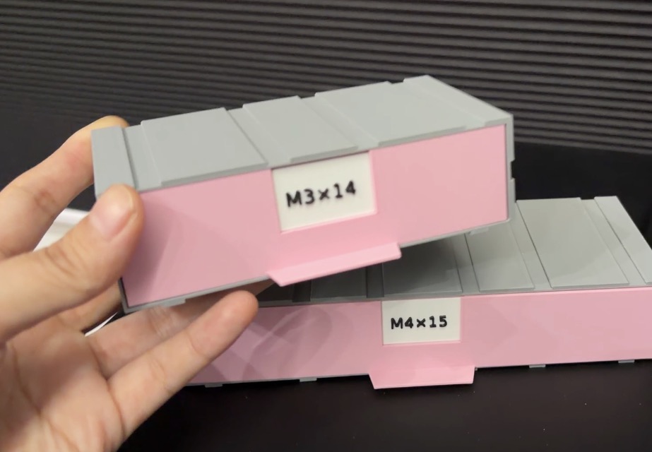 Miniatura 2 do modelo 3D 模块化零件螺丝收纳盒自由组合拼装省料版桌上