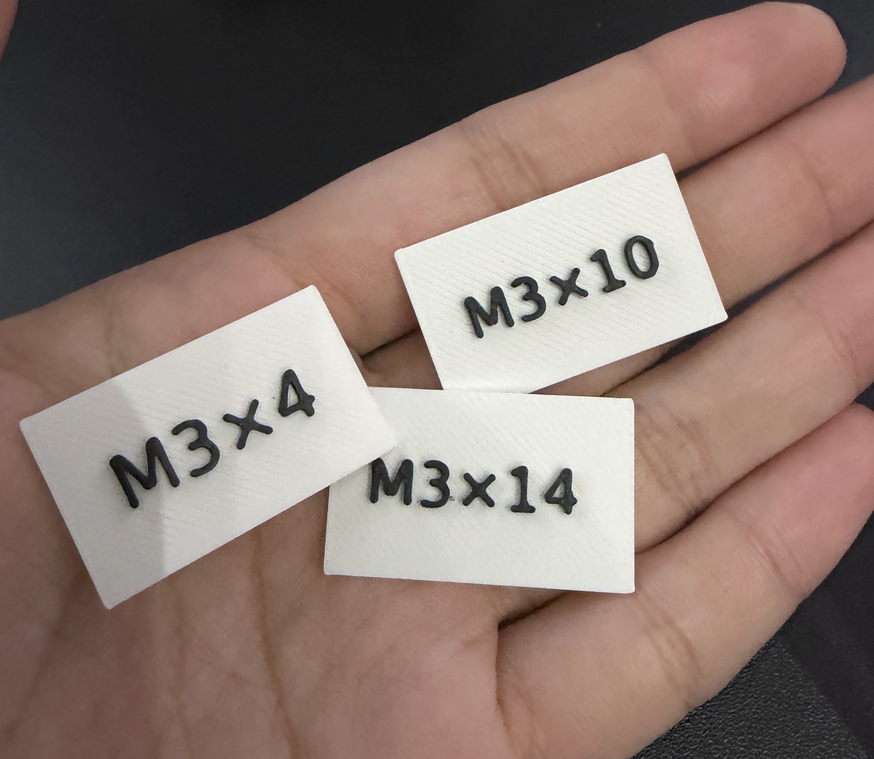 Miniatura 4 do modelo 3D 模块化零件螺丝收纳盒自由组合拼装省料版桌上