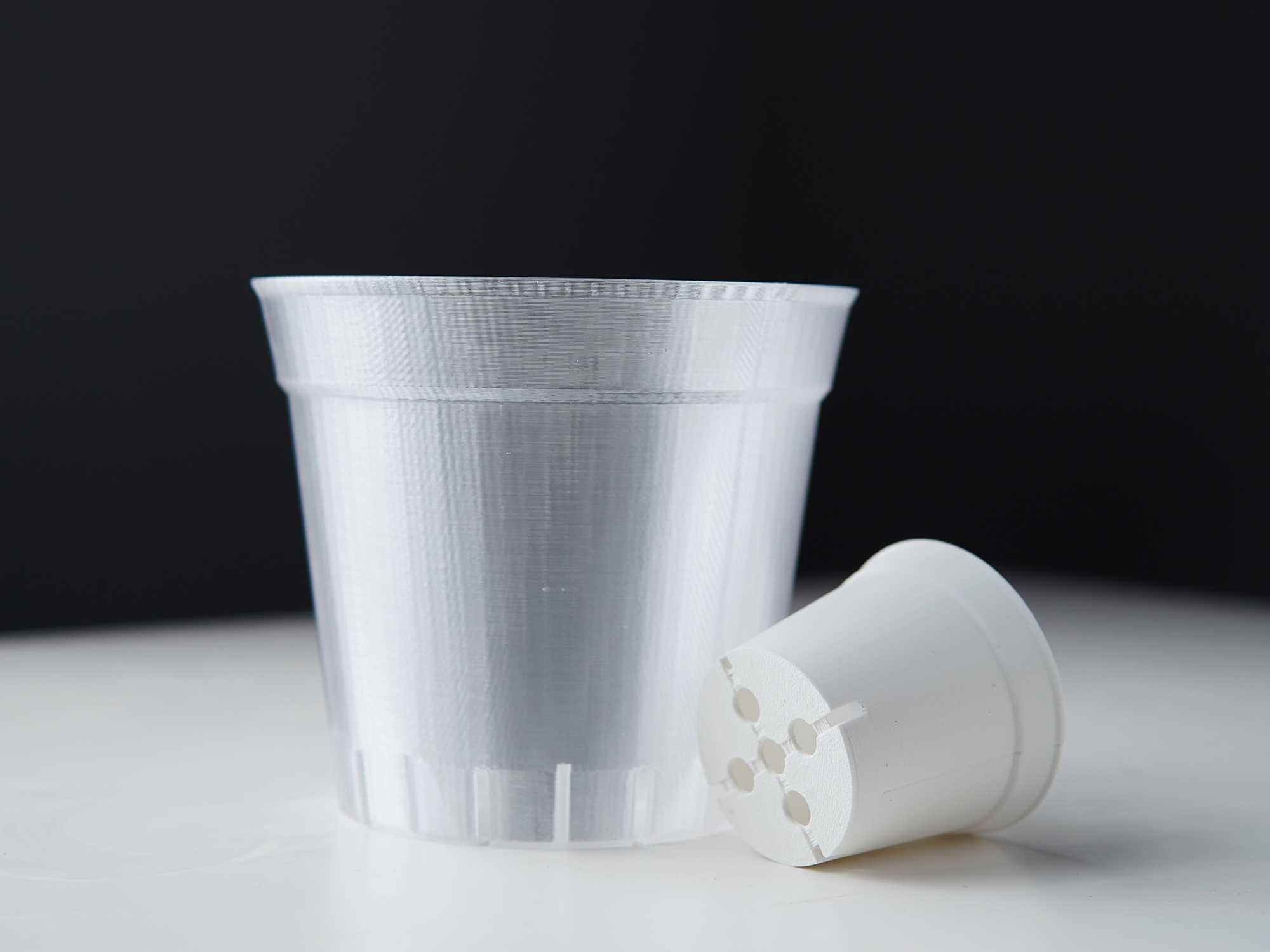 Miniatura 1 do modelo 3D Parametric Nursery Pot | Liner Pot Customizer 