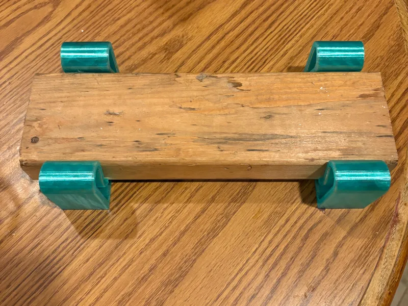 large clip to hold a 2x4