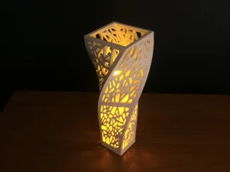 Voronoi Spiral Centerpiece / Vase