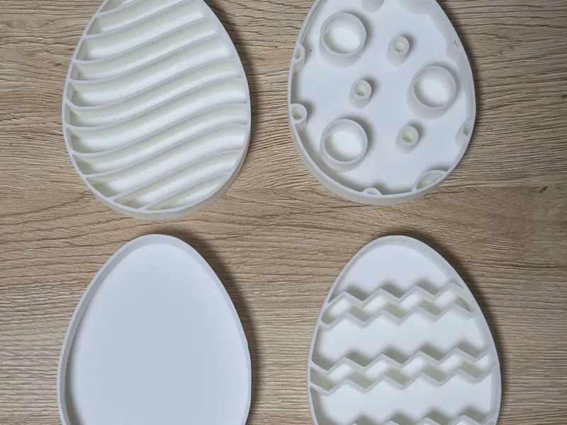 Easter eggs sensory play tray
