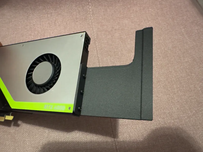 GPU extender bracket