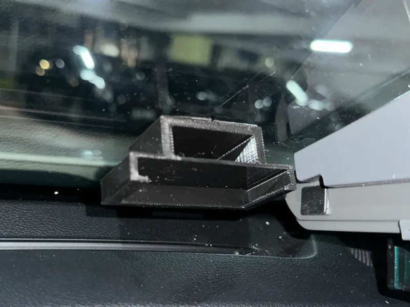 Smart Tag Mount