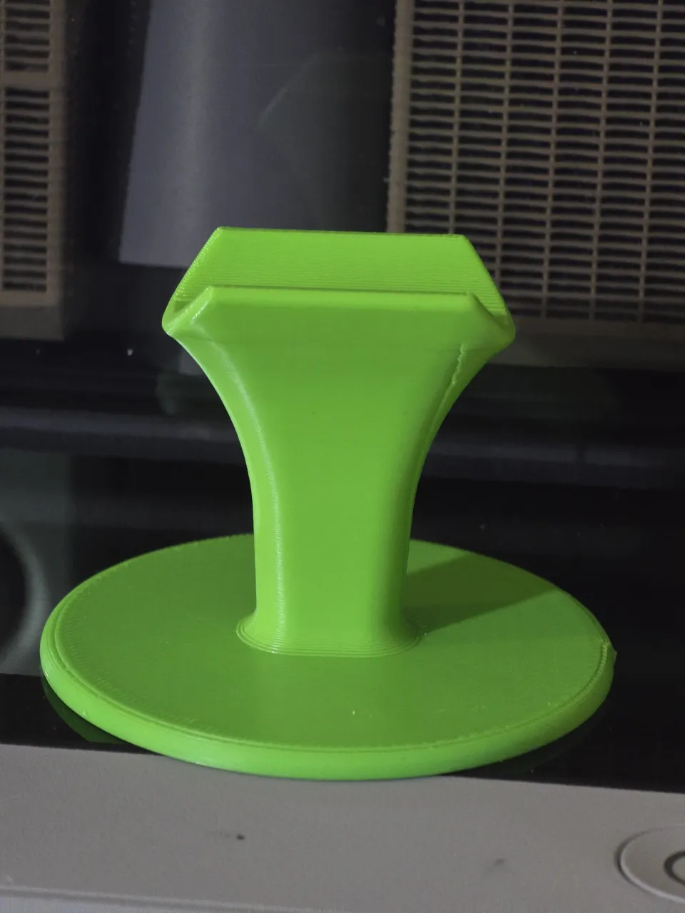 Ergonomic Finger Rest for Manicure view 3