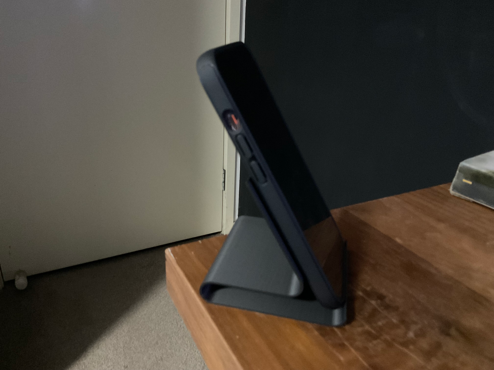 Basic Phone Stand