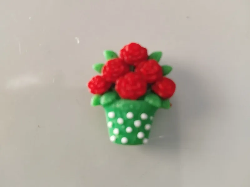 Pin Maceta con Rosas Rojas 