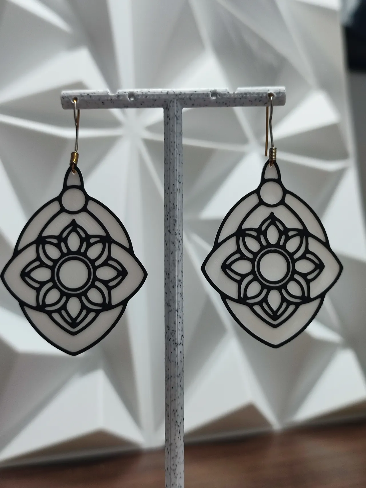 Aretes Mandala Zen Bi-Tone view 3