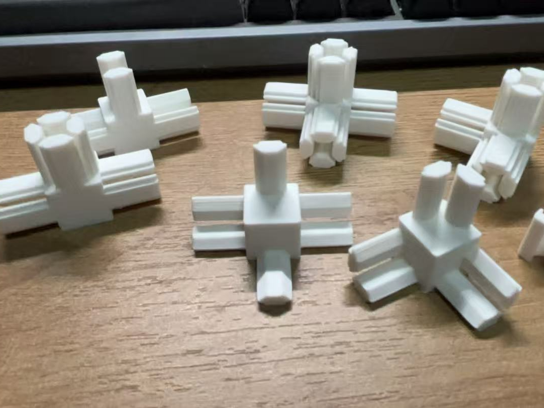 Miniatura 1 do modelo 3D 铝型材1515三通四通合集