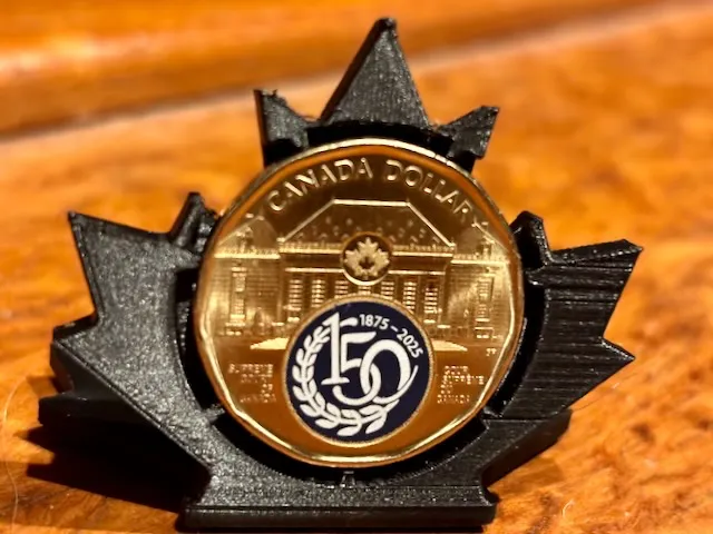 Canadian Looine Dollar Coin Holder Maple Leaf