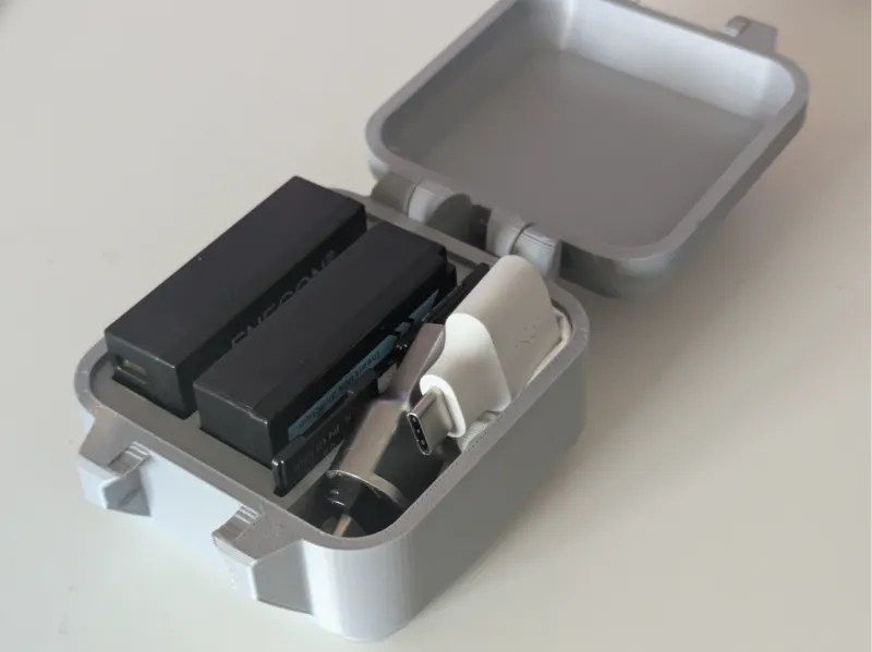 Fujifilm 2x NP-W126 Battery + 2x SD Cards Box
