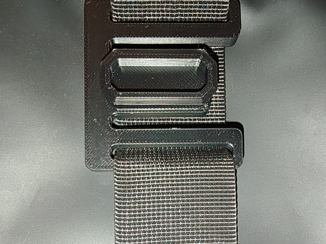 Backpack strap adapter for mechanism and jsaux