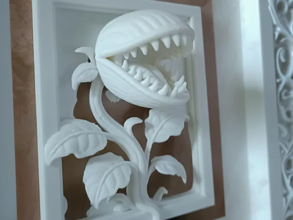 Bas-relief pierre plante carnivore