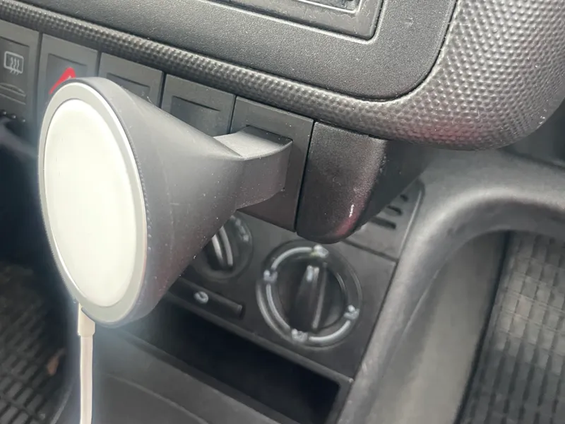 Volkswagen (VW) Lupo / Magsafe Car Phone Holder